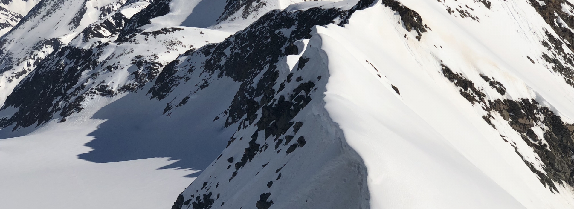 Ski- & Snowboard- Springdays am Stubaier Gletscher (22.04. - 24.04.2021)